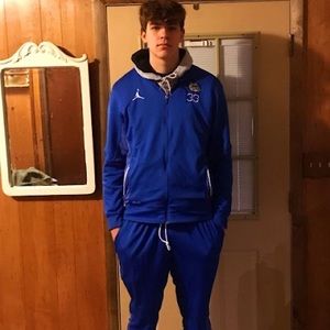 Meet your Posher, Austin